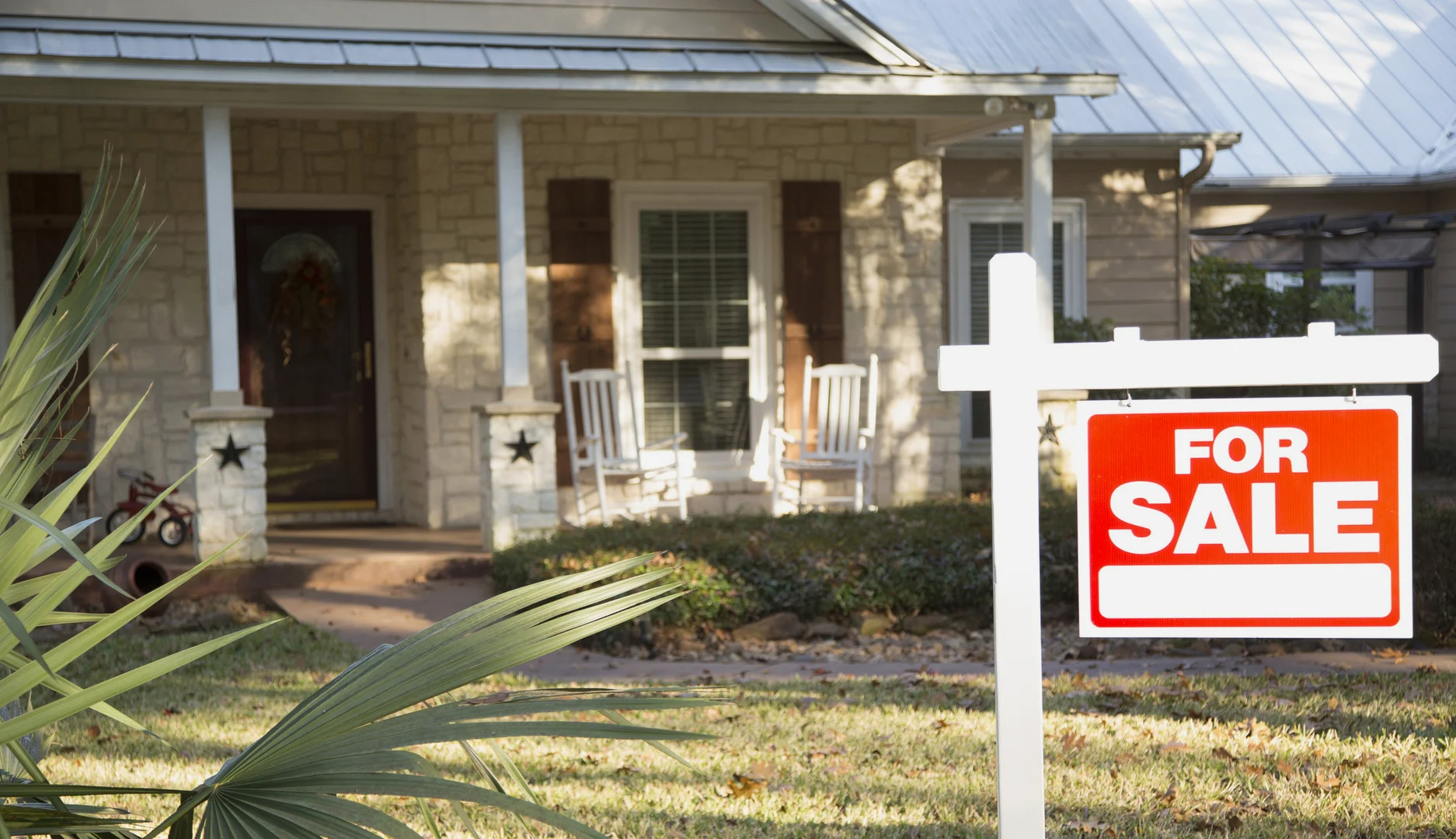 Waiting for Mortgage Rates to Drop Costs Buyers Equity, Data Shows