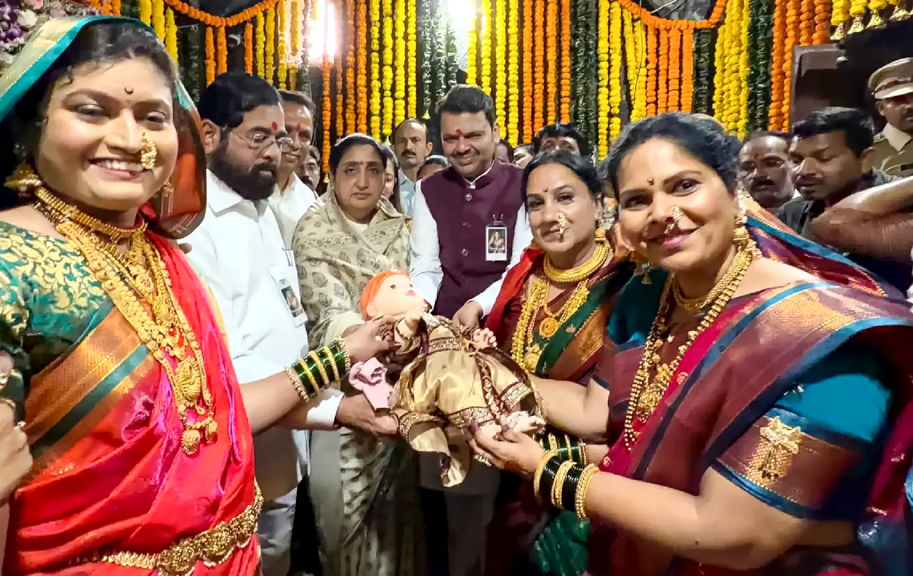 Fadnavis, Shinde and Sunetra Pawar Rock Shivaji's Cradle at Shivneri Fort