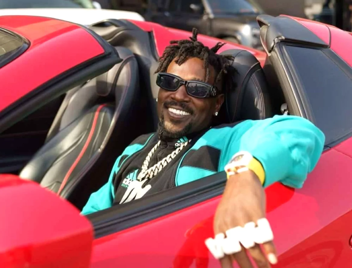 Energetic Exotics Launches City on Ice Event with Antonio Brown