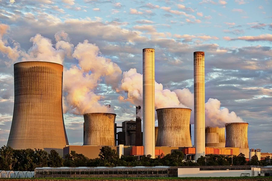 Germany's Top Power Firms RWE, LEAG, EnBW Dominate Amid Supply Risks