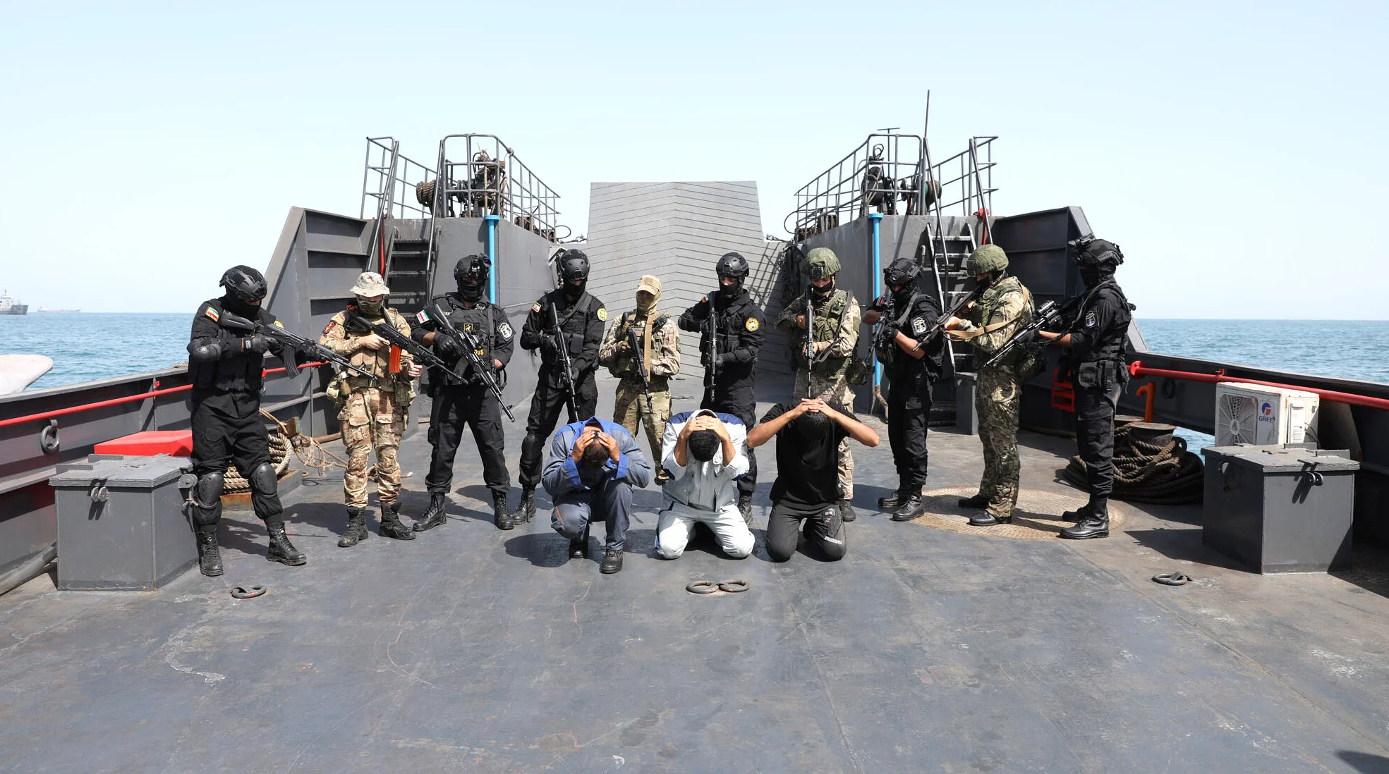 US-Iran Nuclear Talks Show Modest Gains Amid Largest US Air Buildup Since 2003