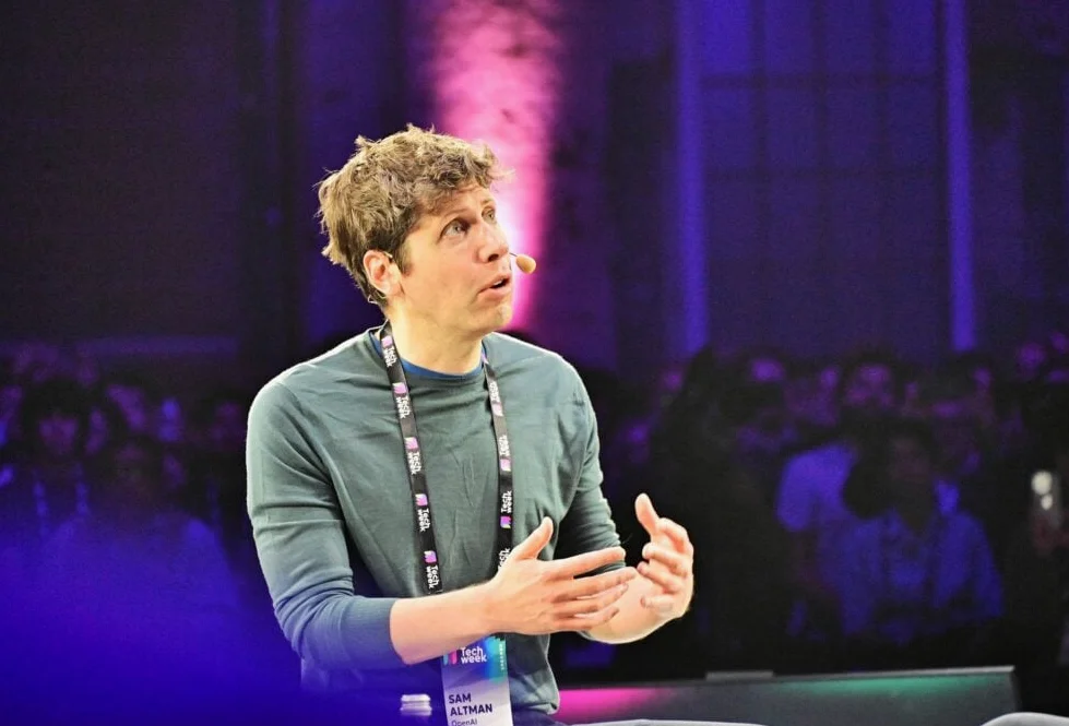 Altman llama ‘ridiculo’ a plan de Musk de centros de datos en el espacio