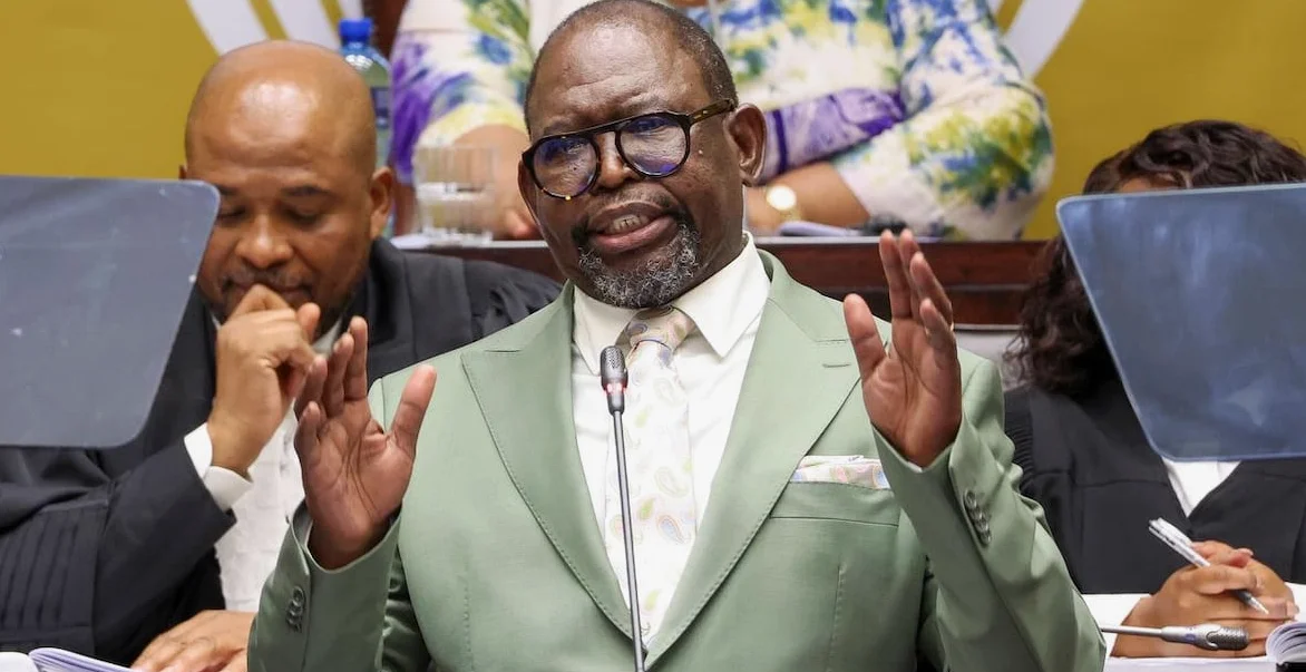 Sudáfrica prevé ingresos fiscales extra de 60.000 a 90.000 millones de rands por boom minero