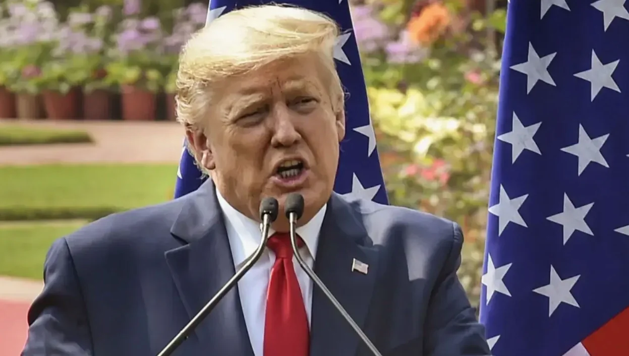 Trump Announces 10% Global Tariff After Supreme Court Ruling