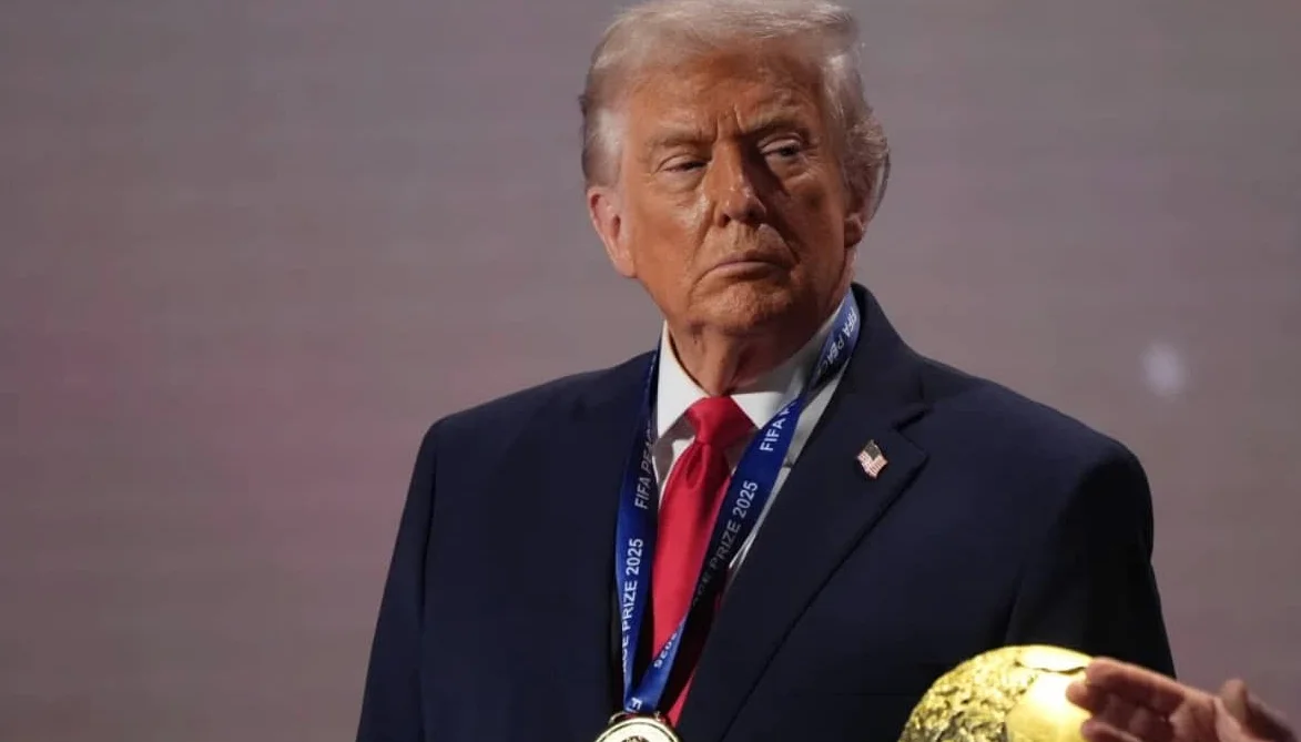 Trump promete plan alternativo tras fallo de Supremo contra aranceles