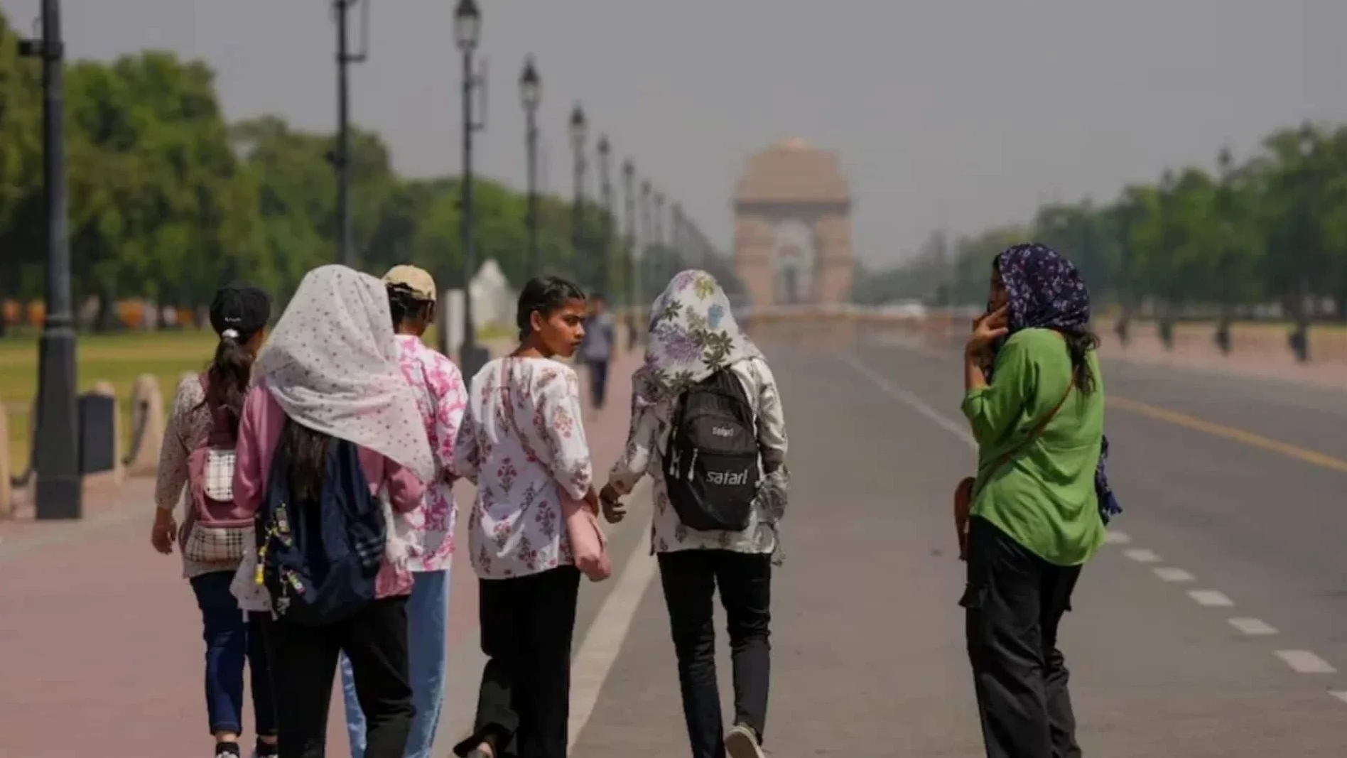 Delhi: Angenehmer Sonntagmorgen, Temperaturen steigen auf 33 Grad