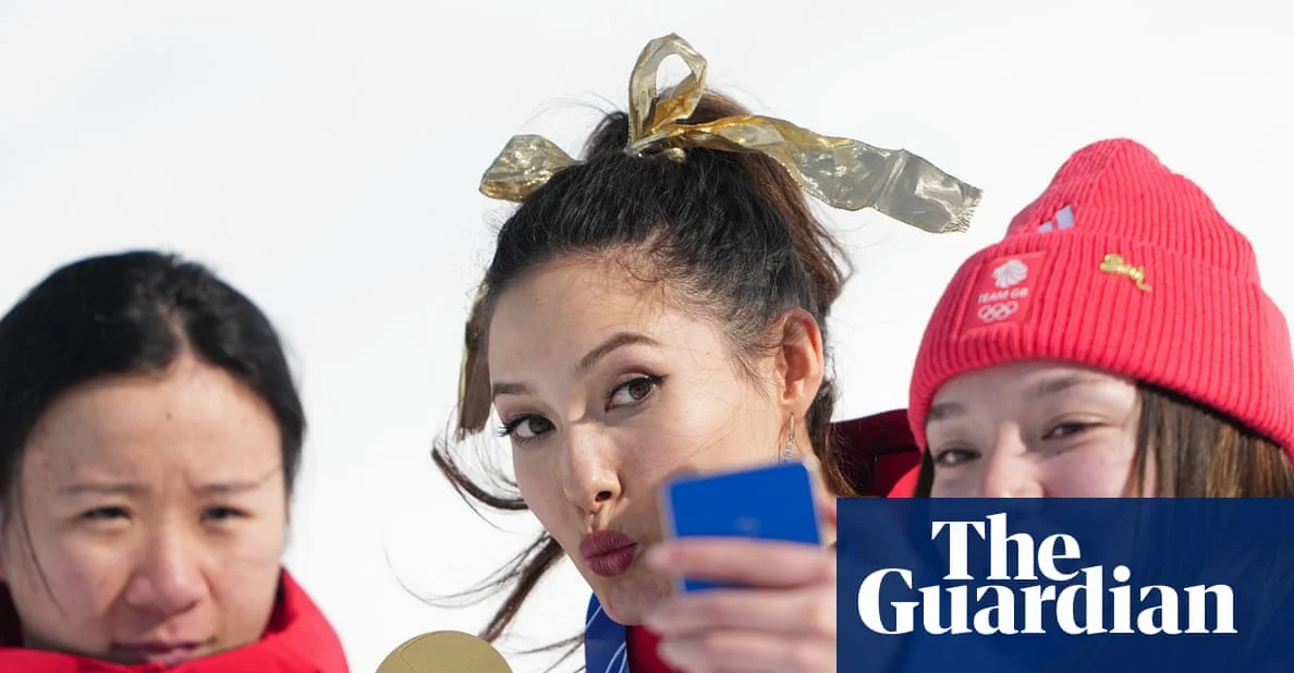 Eileen Gu gana oro en el trampolín de nieve de Milán-Cortina