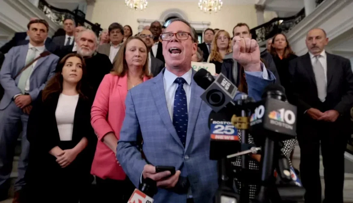 Massachusetts baut Rechtsbeistandschaft aus: Neue Anwälte und höhere Gehälter