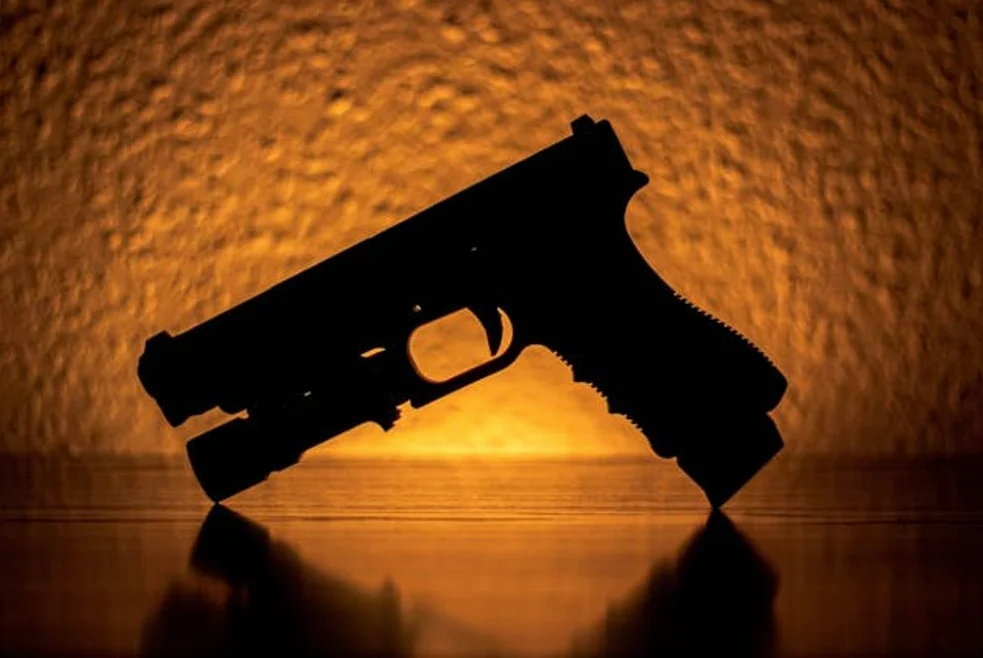 警察の管理下から盗まれた銃器が市民に与えるリスク