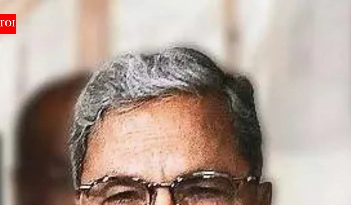 CM promises superspecialty hospital for Karwar in next budget