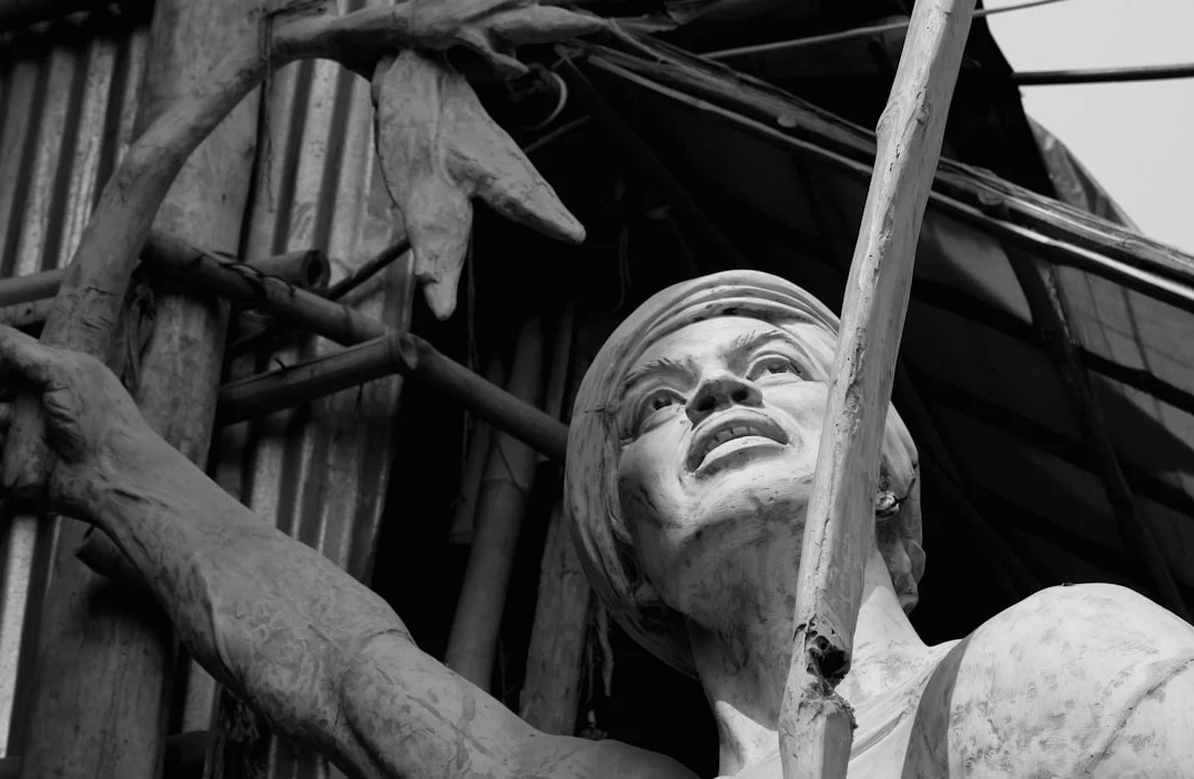 カalkータ高裁、緊急性のある事件対応のための委員会設置