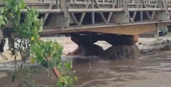 ケニア、ミゴリ橋の無期限閉鎖　知事が安全上の懸念を警告