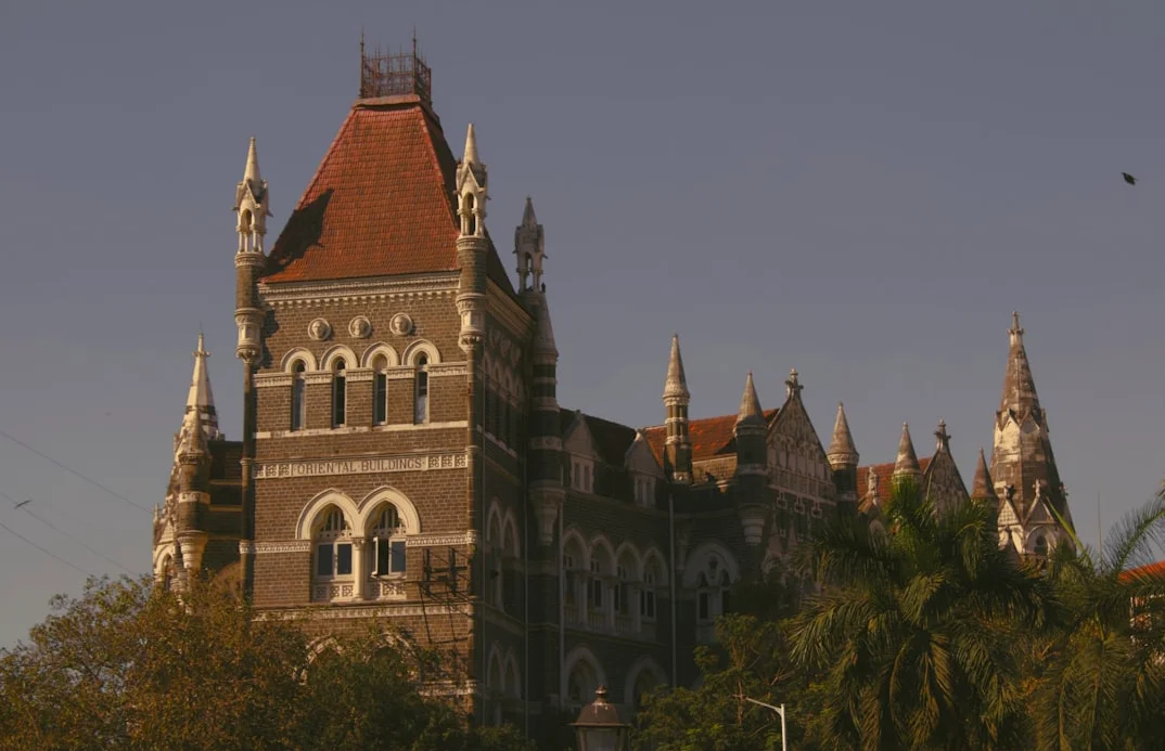 マハラシュトラ州の高校試験 化学問題がWhatsAppでリーク、警察が捜査