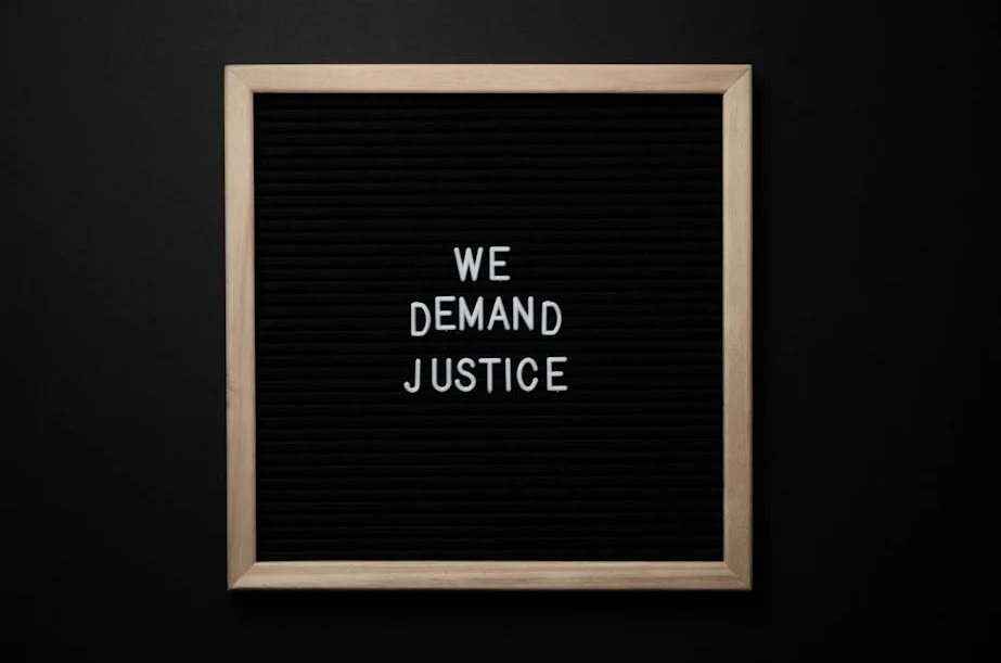 엘루파이, ICPC를 상대로 10억 달러 손해배상 소송 제기