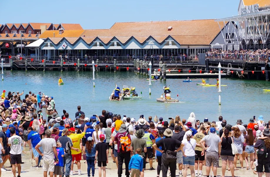 Bill and Hillary Clinton to Testify in Epstein Probe Amid Political Tensions