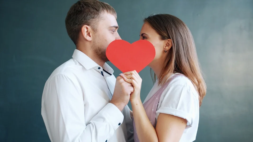 ‘Love Story’ Is Revealing Just How Much Carolyn Bessette Kennedy’s Style Has Endured