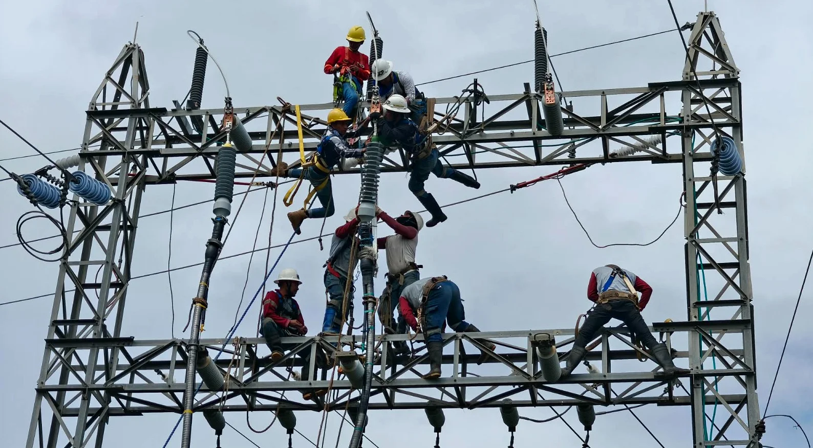 NGCP restores power ahead of sked in Aklan
