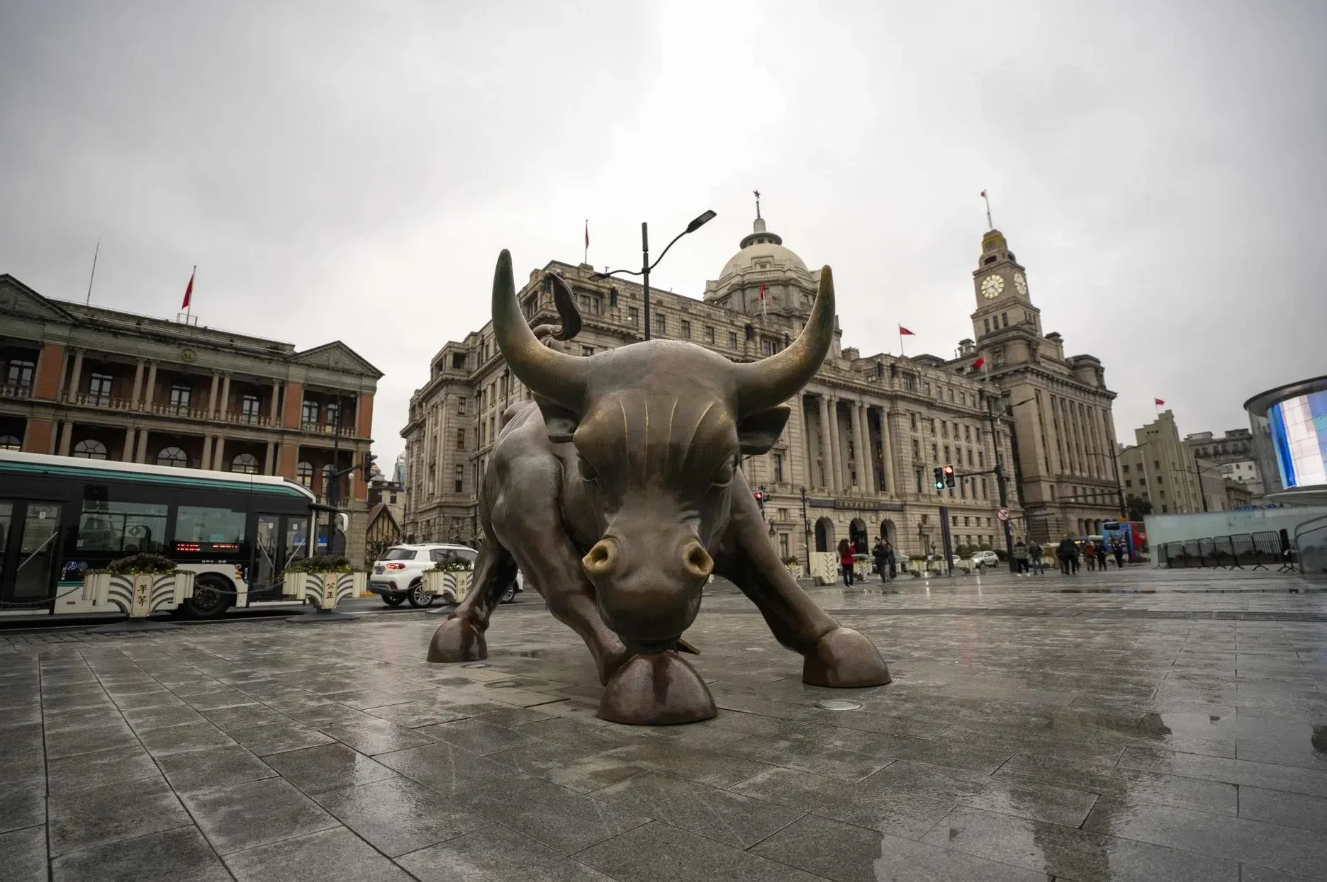 UBS Predicts 20% Upside for China Stocks Amid Reflationary Outlook