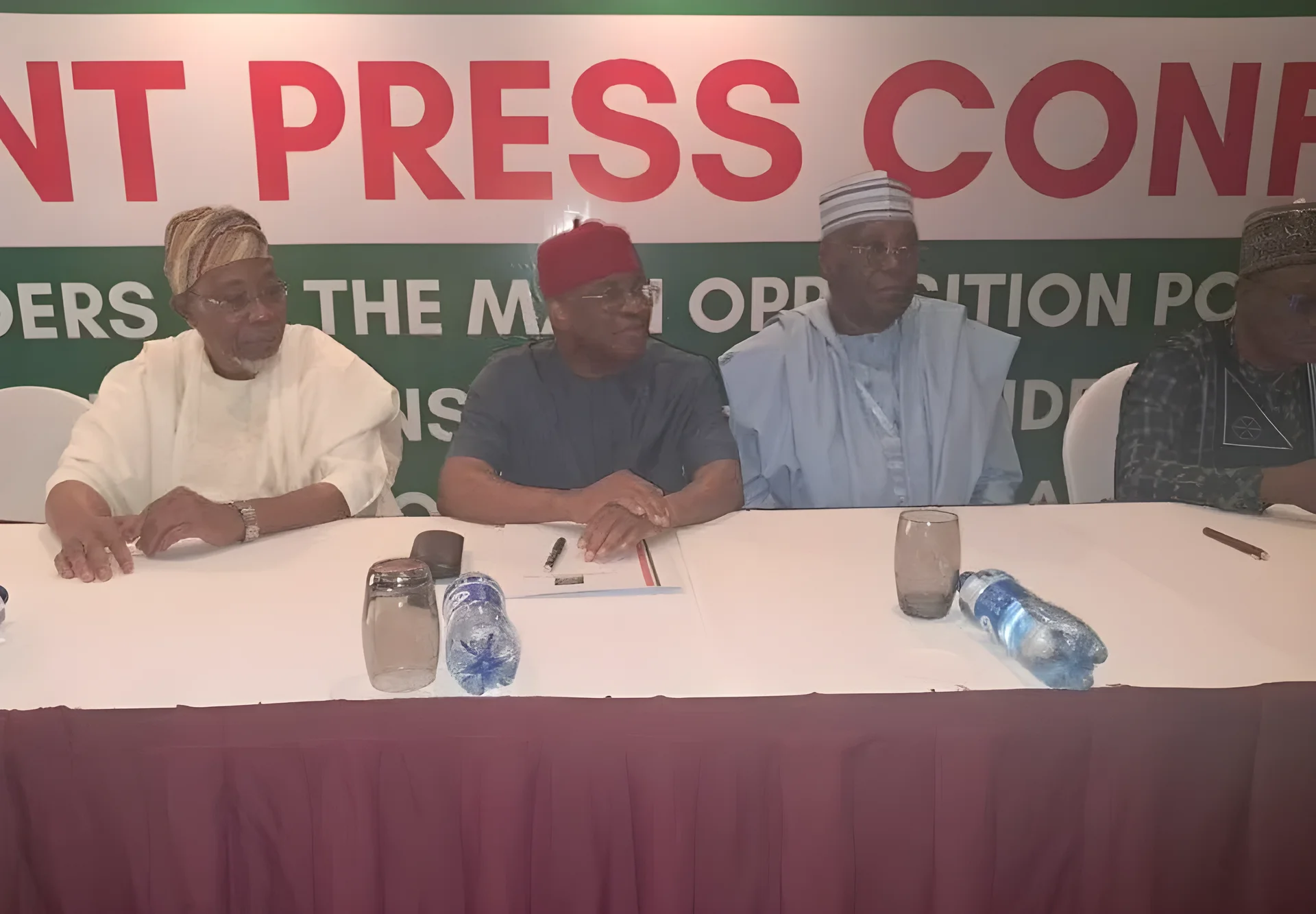 野党指導者、選挙法改正の再検討を求める