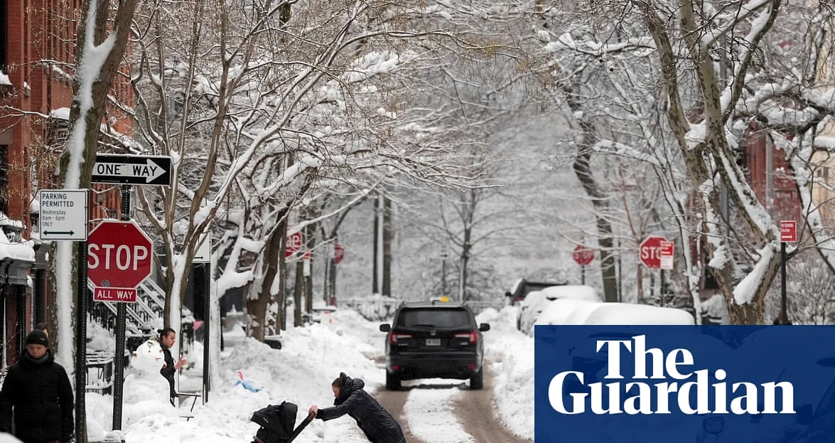 Winter Storm Hernando Buries Northeast US in Snow, Closes Schools, Cancels Flights