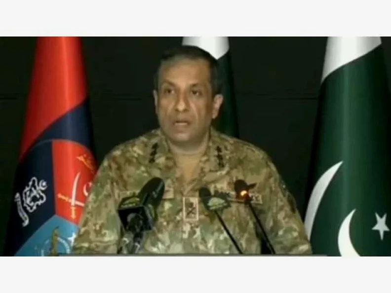 آپریشن غضب للحق میں پاکستان نے ایسا بھرپور جواب دیا کہ دنیا نے دیکھا، ڈی جی آئی ایس پی آر اب تک طالبان رجیم کے 274 اہلکار ہلاک، 400 زخمی ہوئے، ہمارے 12جوان شہید ہوئے، فضائی کارروائیوں میں افغانستان