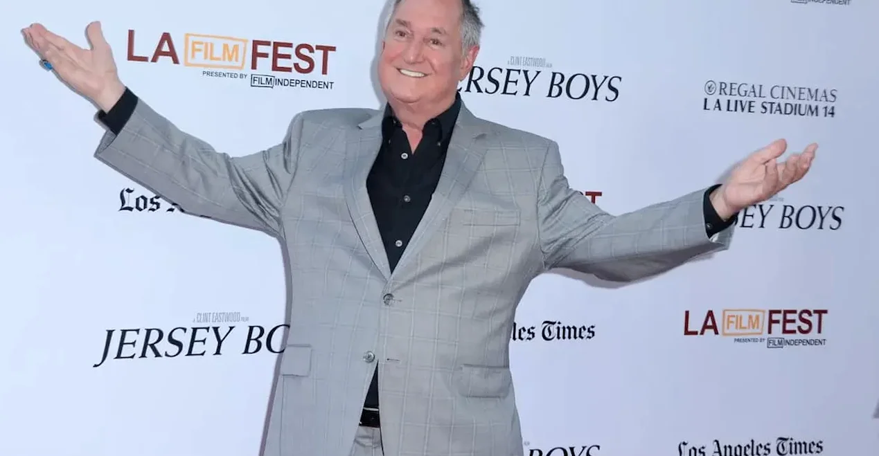 Neil Sedaka, Iconic Singer-Songwriter, Dies at 86
