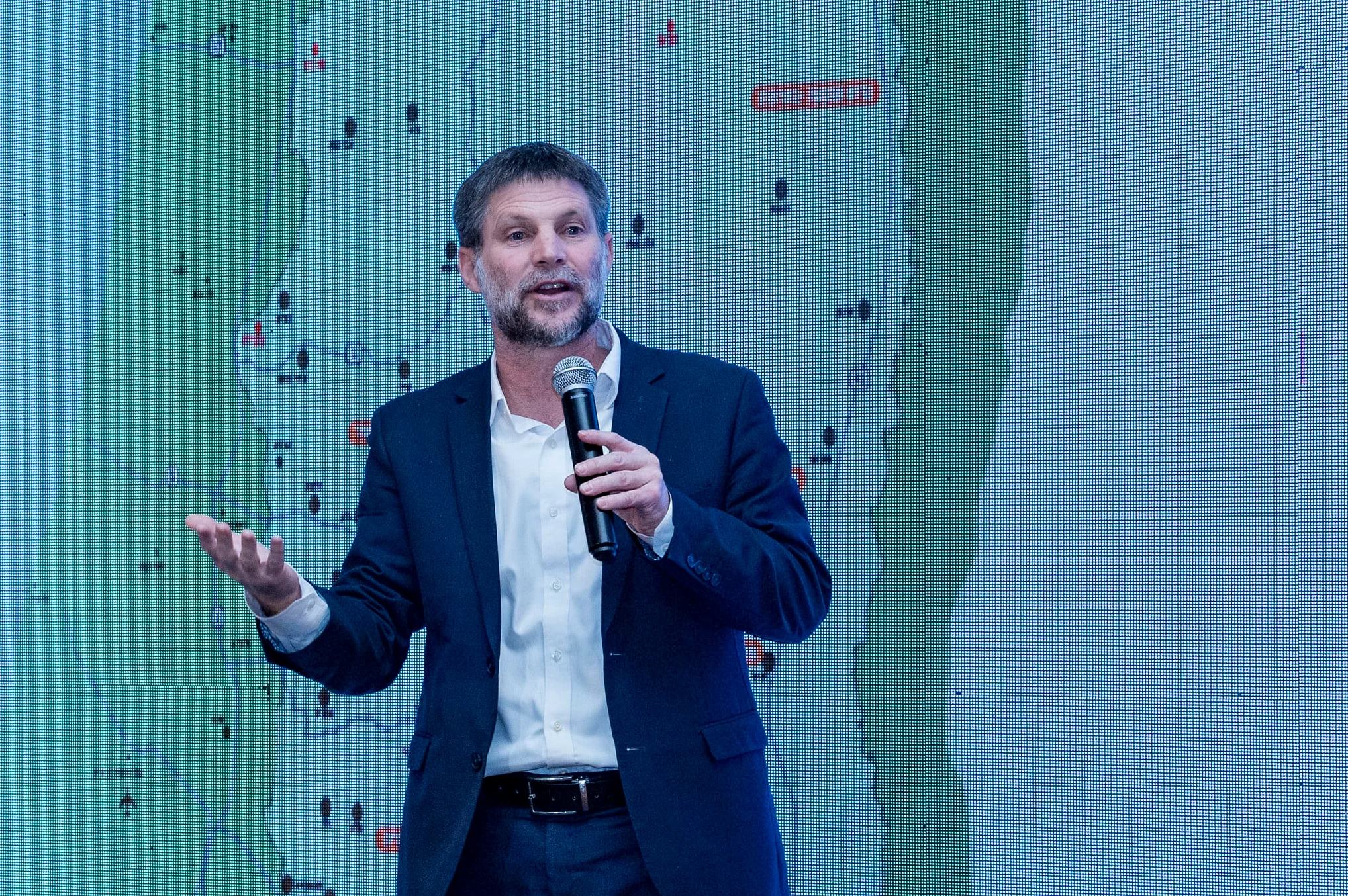 Smotrich Advocates Palestinian Migration from West Bank, Calls for Sovereignty