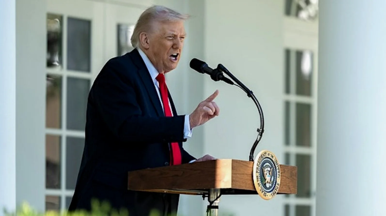 Trump anuncia operación militar contra Irán llamada ‘Epic Fury’