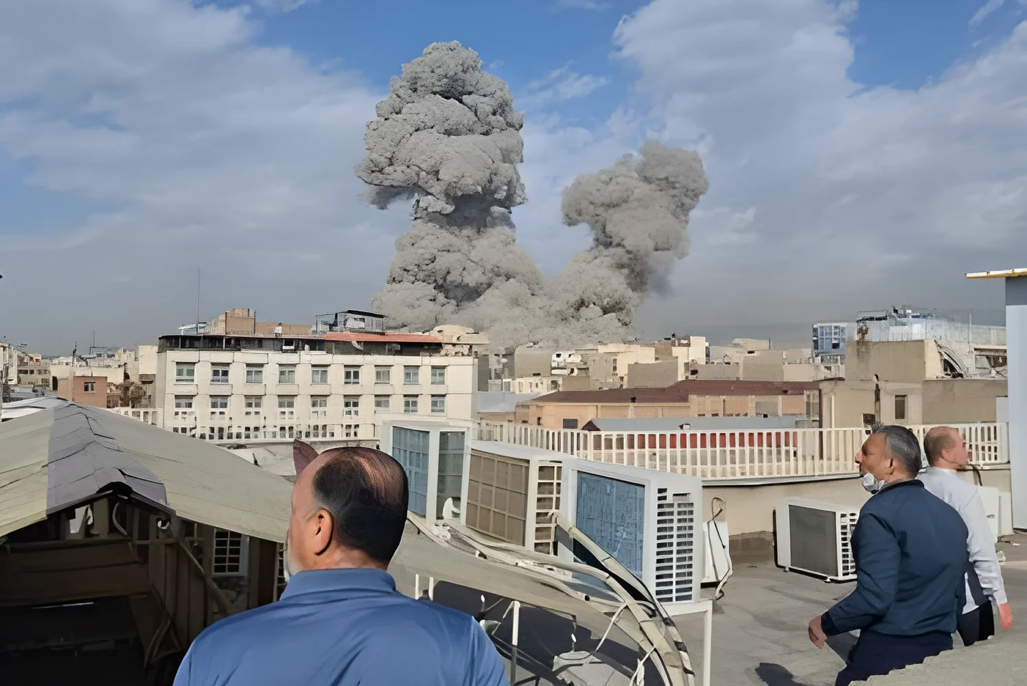 US-Israel Airstrikes Target Iran Amid Escalating Regional Tensions