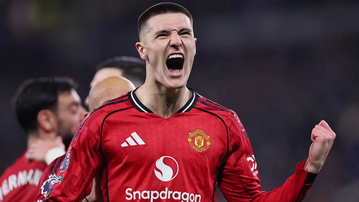 Benjamin Sesko’s Late Goal Secures Manchester United’s Top Four Spot with Win Over Everton