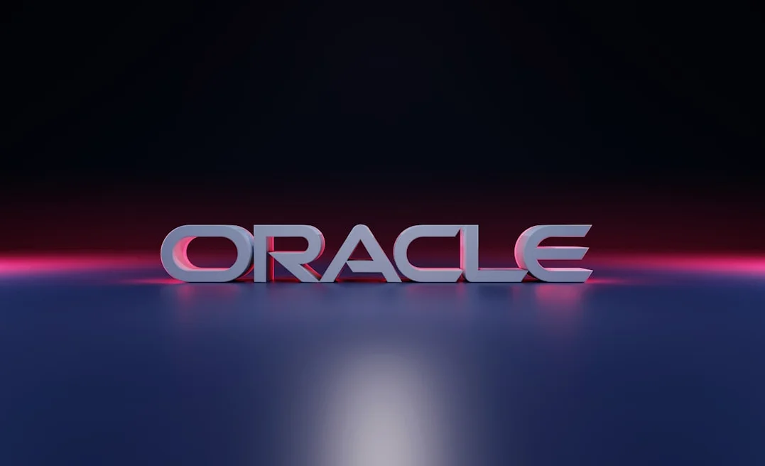 Analista ve oportunidad de compra en acciones de Oracle tras caída del 56%