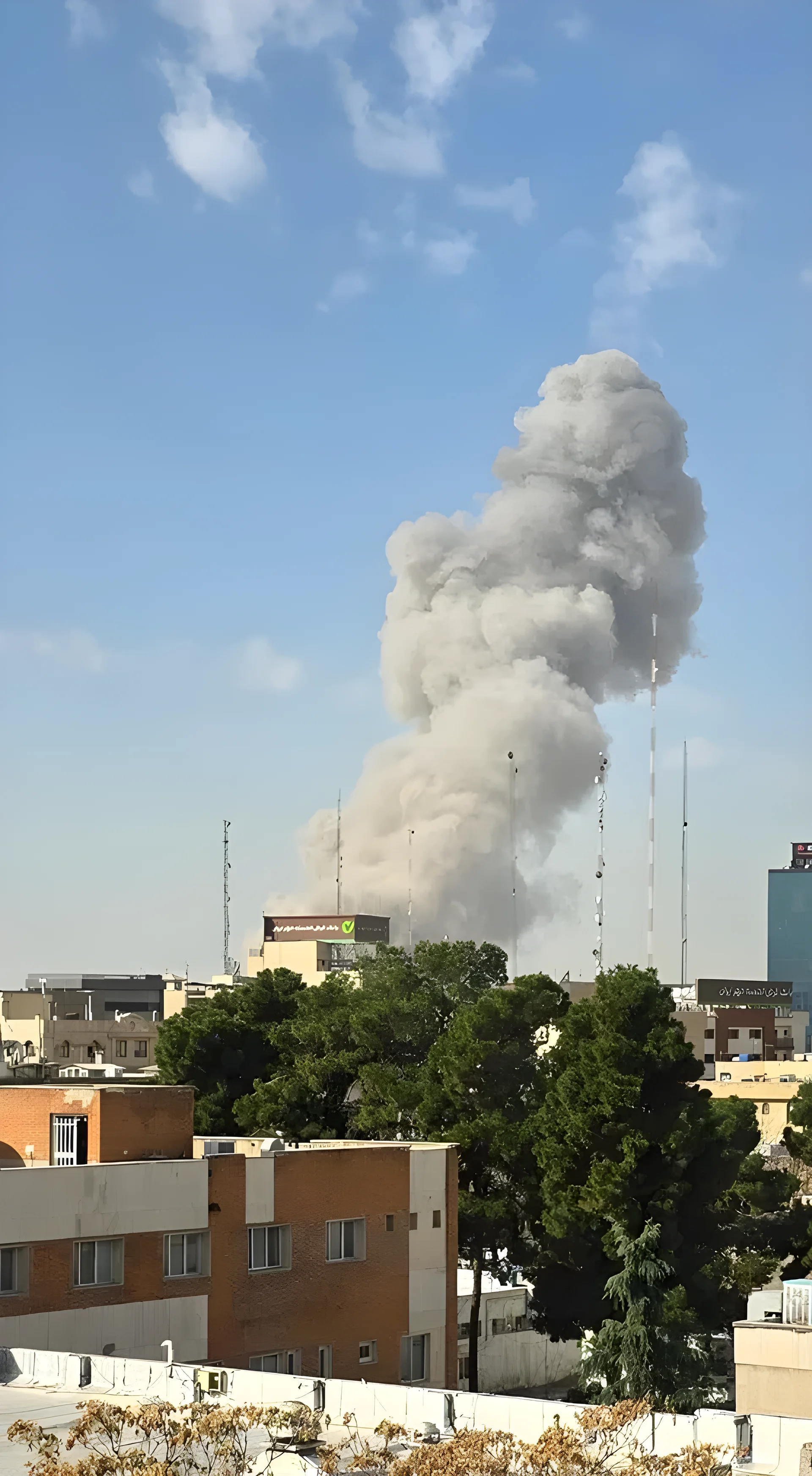 Trump ruft zu Aufstand in Iran auf nach US-Israelischen Luftangriffen