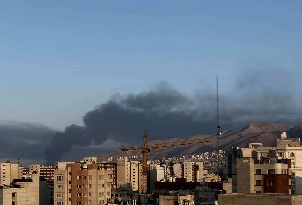 U.S.-Israel Attack on Iran Disrupts Flights, Stranding Thousands Across Middle East