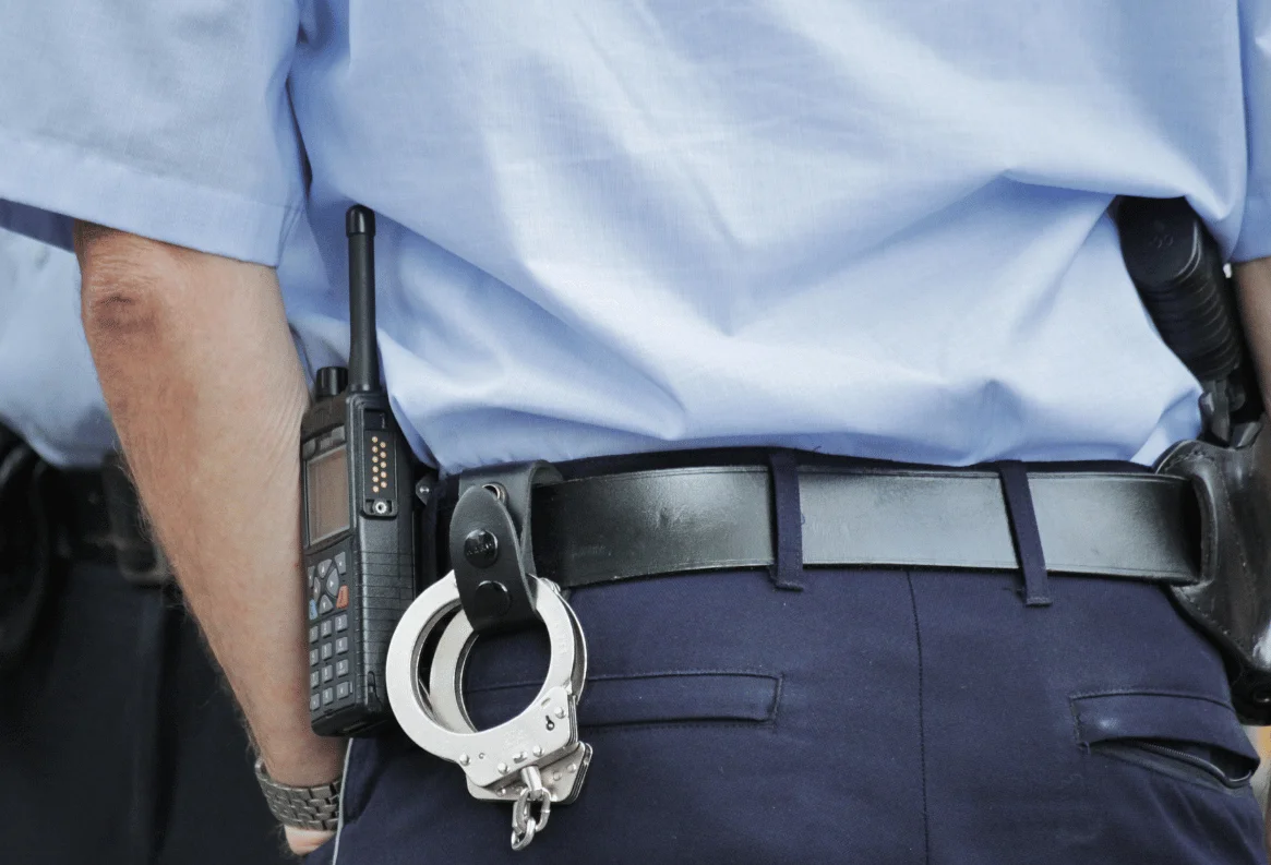 ボンダイ・ジャクションの弁護士が1500万ドルのギャンブル詐欺容疑で逮捕