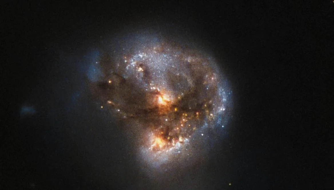 Distant ‘Gigamaser’ Discovered in Deep Space by Astronomers