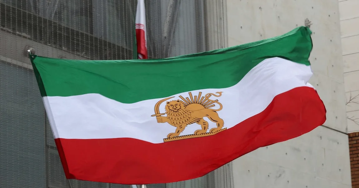 Irani en Corea del Sur temen por familia durante corte de comunicación