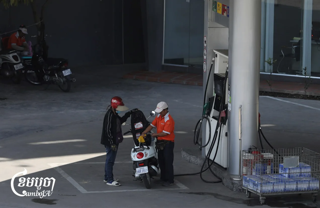 Cambodia Braces for Fuel Price Rise as Middle East War Disrupts Strait of Hormuz | CamboJA News