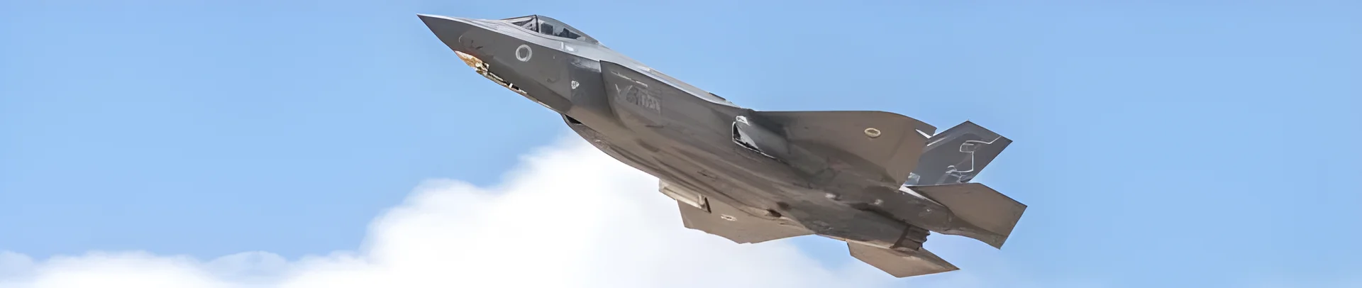 インドが米国製戦闘機を遠ざける理由：戦略的自律性の追求