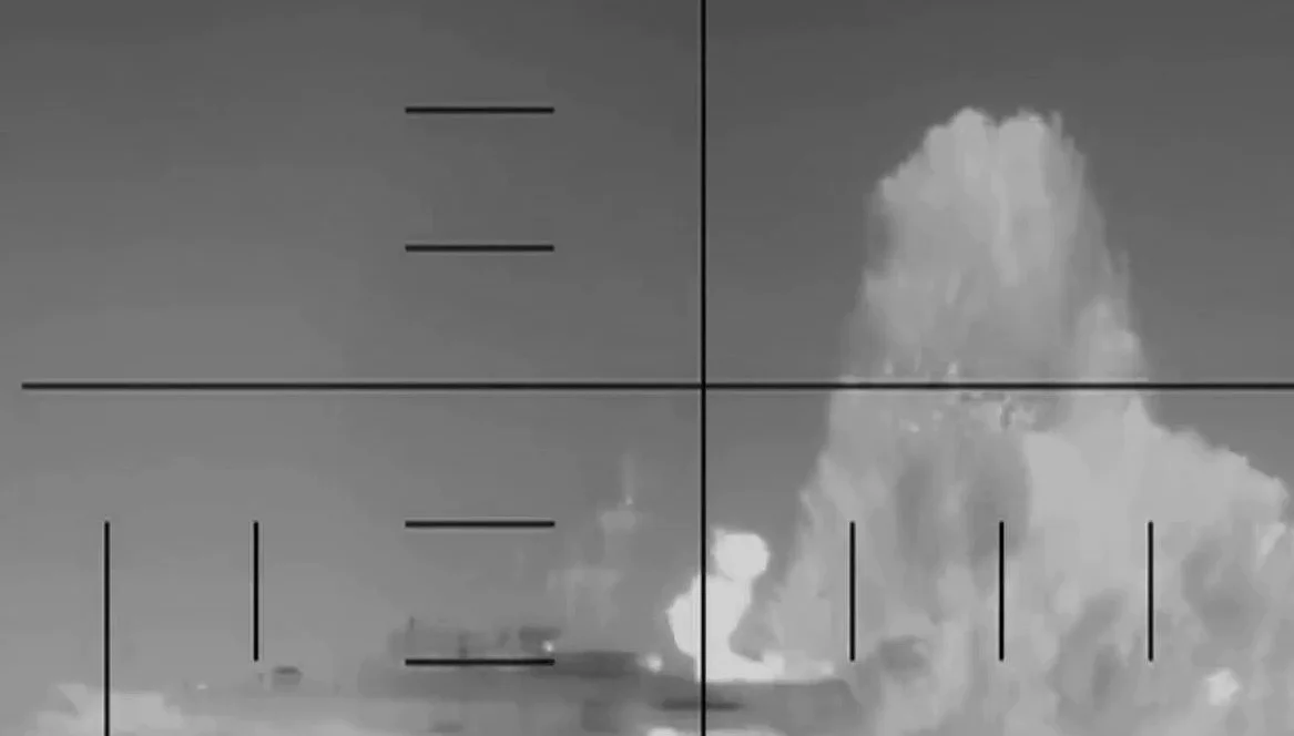 U.S. Submarine Torpedo Strikes Iranian Vessel in International Waters, Sparking Global Tensions