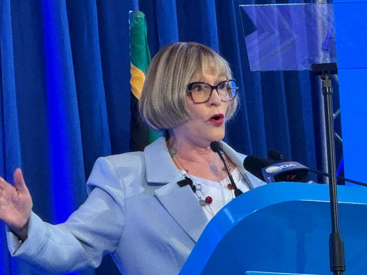 DA wirft Joburg-Regierung Vernachlässigung von Schlaglöchern vor