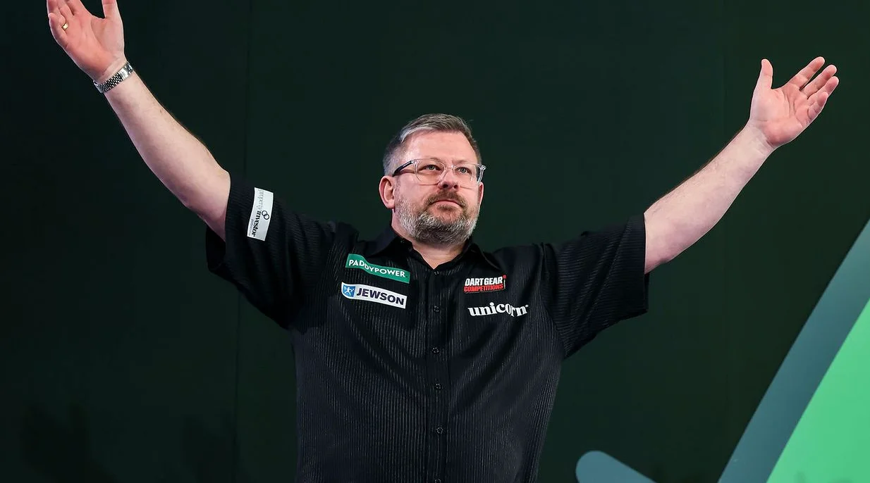 James Wade Claims Players Championship One Title in Hildesheim