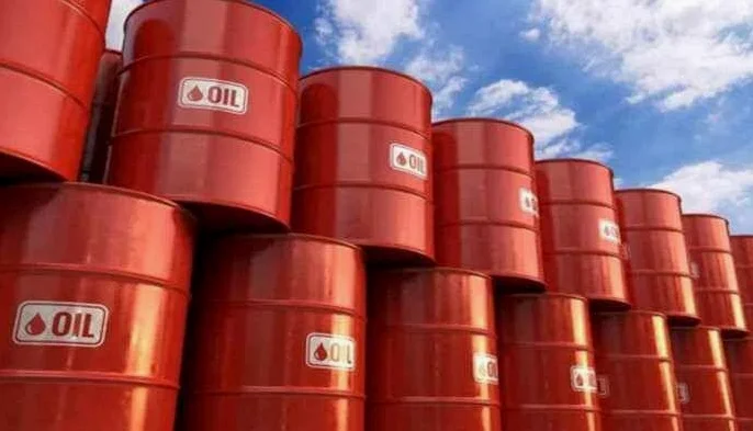 Crude oil prices soar past $118 per barrel