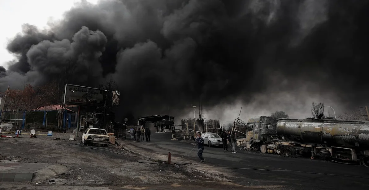 Iran and Gulf Nations Escalate Oil-Water War, Threatening Global Economy