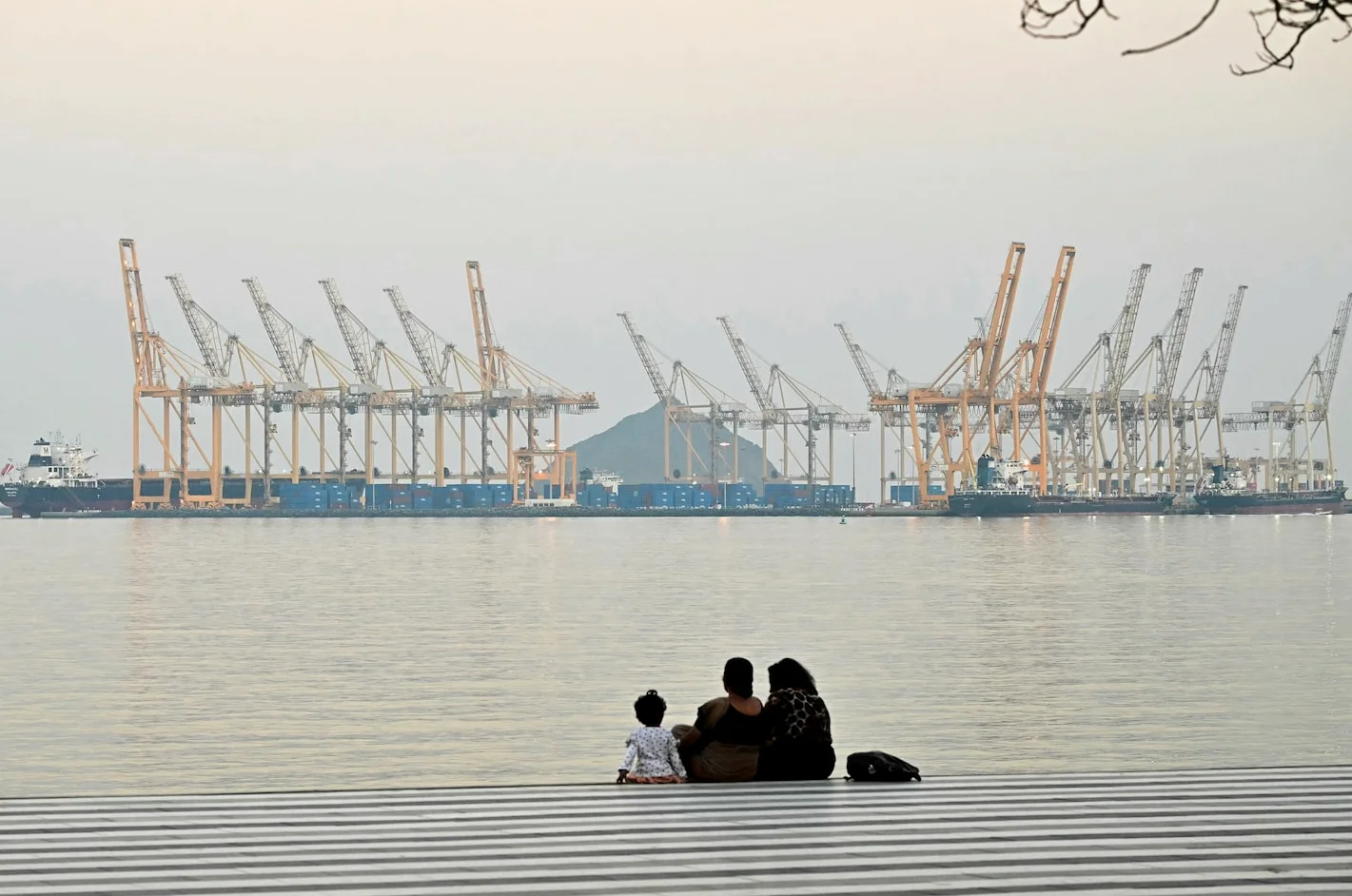 イラン戦争、経済への影響が原油・天然ガス市場を超えて拡大