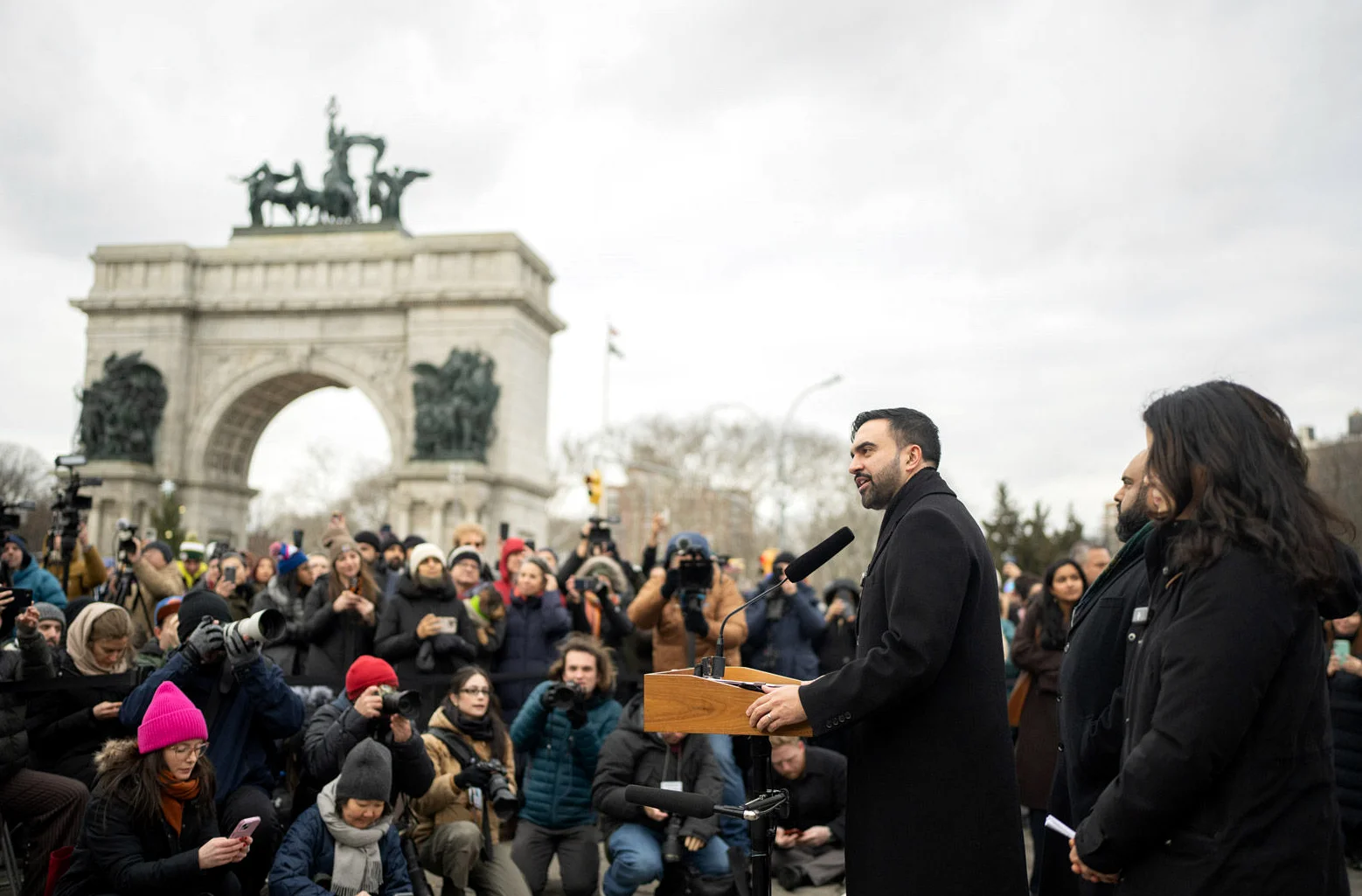 マムダニ市長、1ハウス予算案に感謝と注意喚起