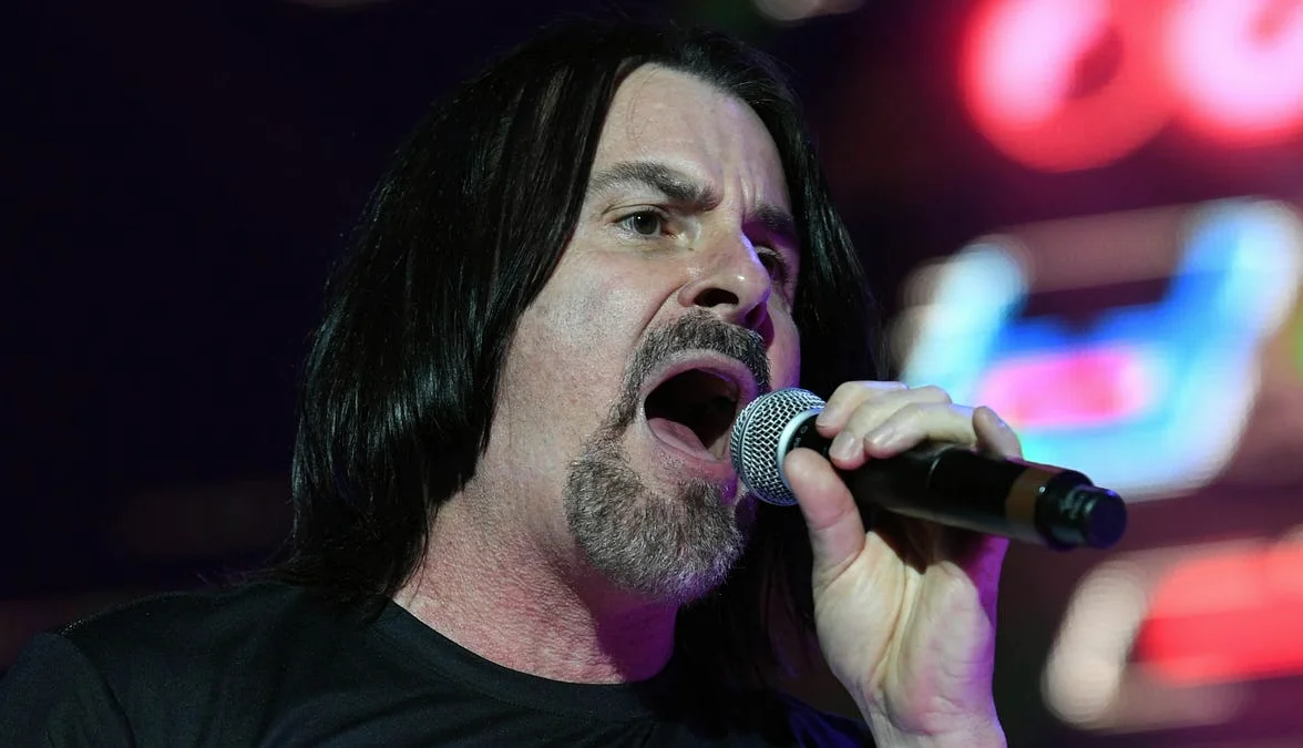 ロックバンドボストンのトミー・デカーロ氏、脳腫瘍との闘病の末死去