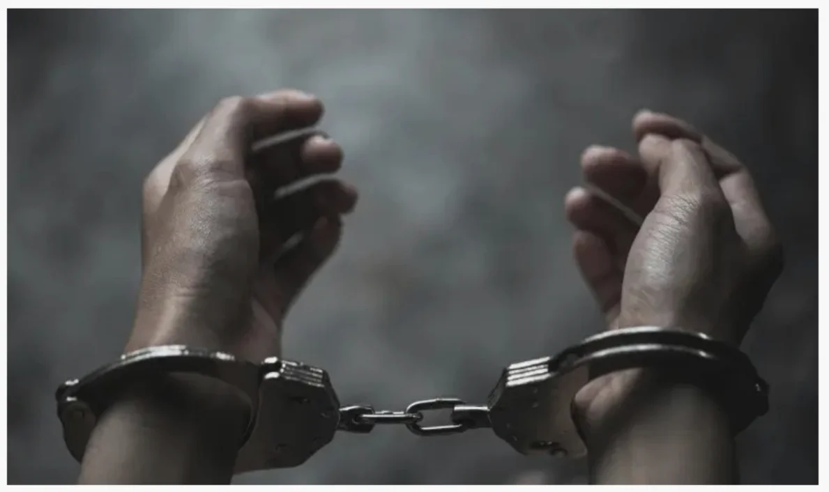 Zwei Nigerianer wegen Bankhacking in Indien festgenommen