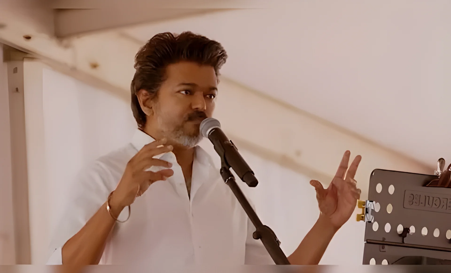 BJP ofrece 80 escaños y cargo de vicepresidente a Vijay: informes; partido niega alianza con NDA