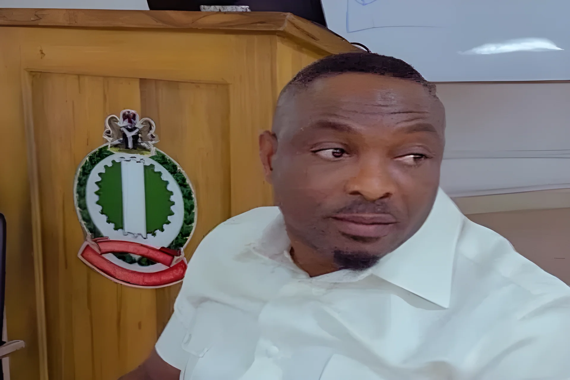 元IYC代表がティヌブ大統領にタントイタの契約更新を求める