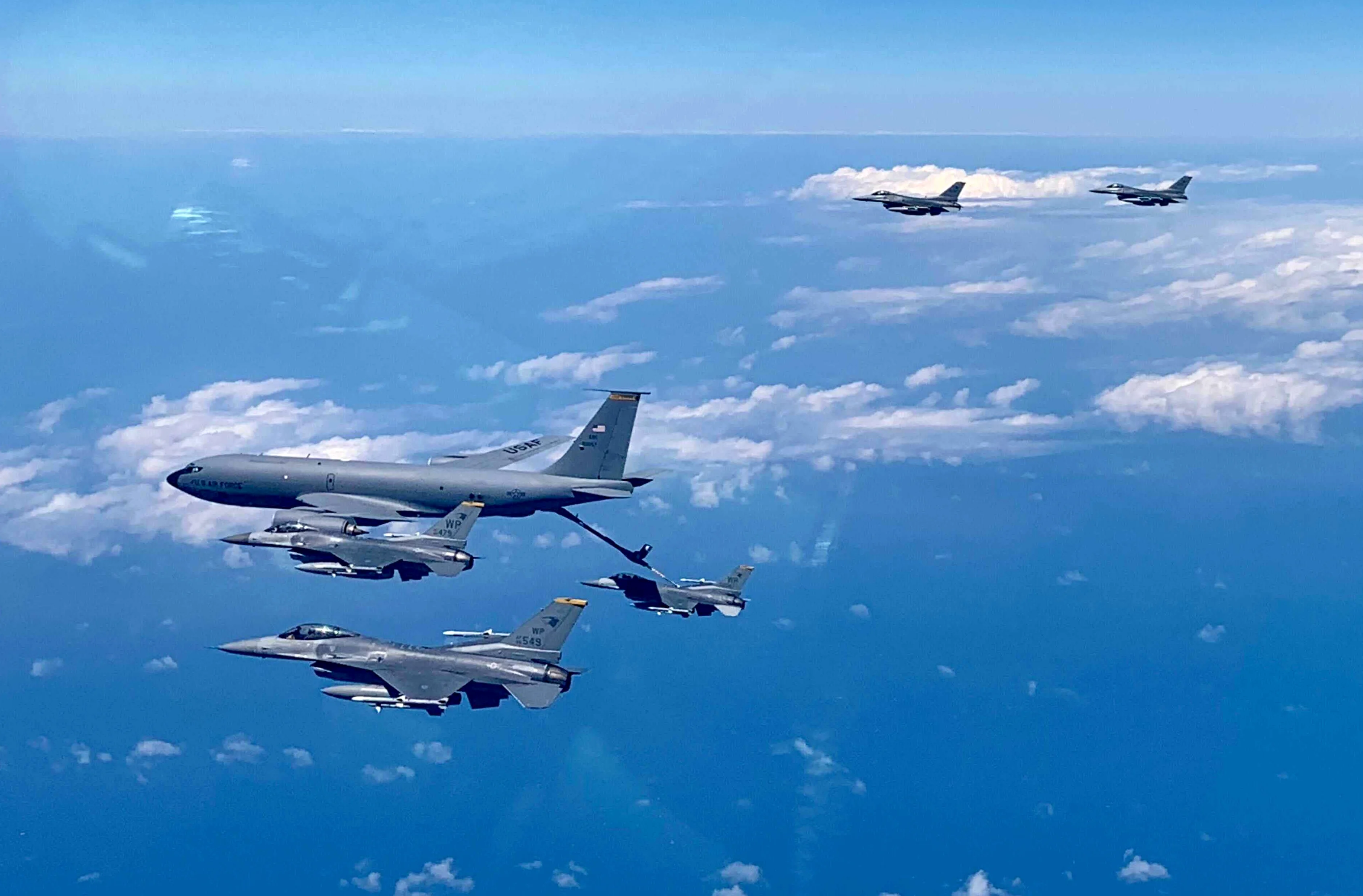 Tragedia aérea en Irak: cae un KC-135 con seis miembros del personal militar